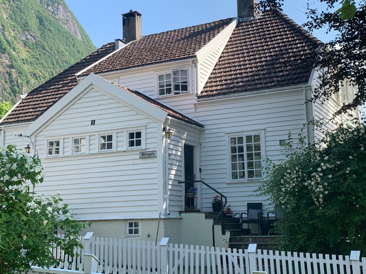 Hoyanger 3 Roms Leilighet Buitenkant foto